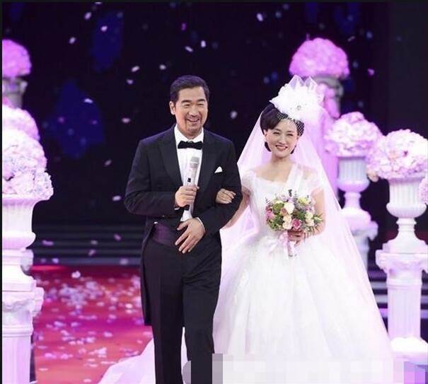 張國立鐘愛鄧婕一人，32年未曾傳出過緋聞，鄧婕分享“馭夫術”