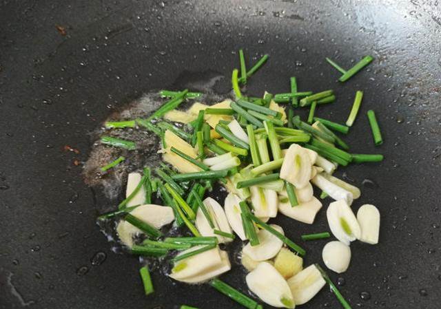 除夕夜年夜飯，教你6道家常小炒，香味撲鼻下飯，再也不愁炒啥了