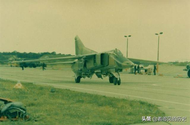 老照片 80年代東德空軍 裝備有先進的戰機