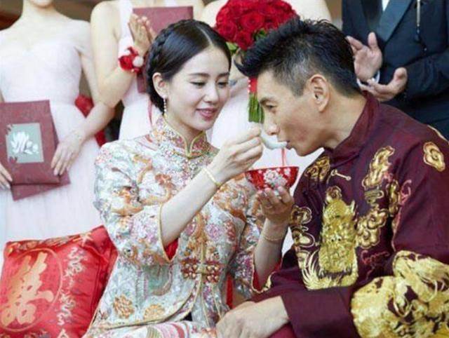 劉詩詩為什么執意要嫁給二婚男吳奇隆，懷孕期間前婆婆對她還不好