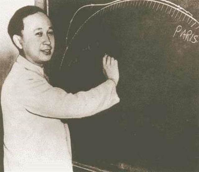 1958年蘇聯衛星脫軌，預計墜落中國，錢學森憑一道火光算出墜毀點