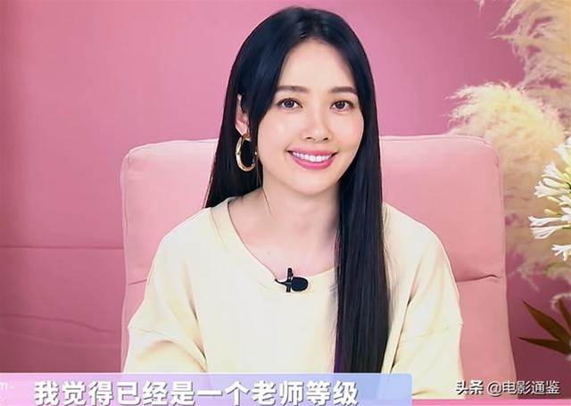 向太幫忙帶孫女，37歲郭碧婷露面營業，面色紅潤氣質絕絕子