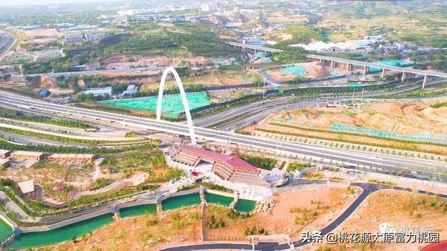 航拍 桃園距離動物園二期超級近啊 大家走路去看老虎吧