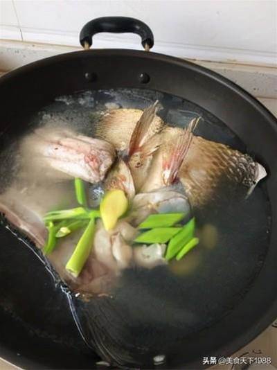 如何做草魚燉豆腐才能香鮮美味？