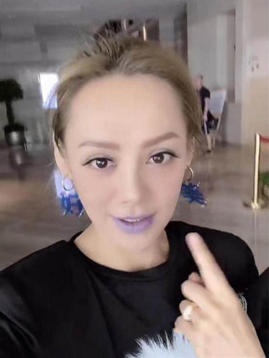 22歲的影后，44歲第二次離婚，豪放寧靜仍坦言：不想感情有空窗期