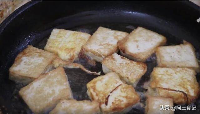 冬天全家人最愛吃的一鍋菜，營養開胃又下飯，上桌連湯汁都不剩