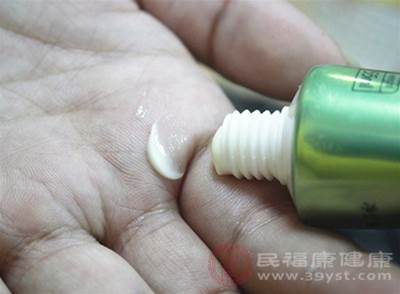 使用妊娠紋防護產品