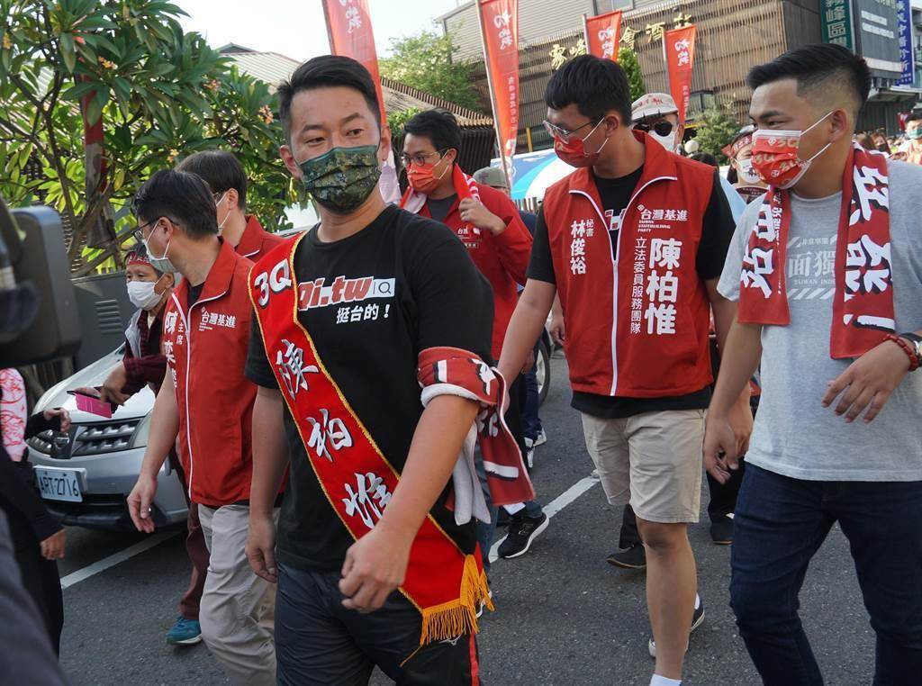 罷免投票倒數，陳柏惟持續百小時苦行。（資料照／黃國峰攝）