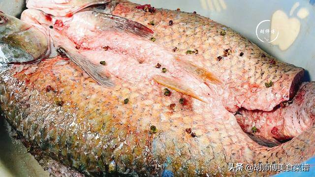 才知道，腌臘魚不能直接抹鹽，要想魚不變臭，這3個關鍵點不能少