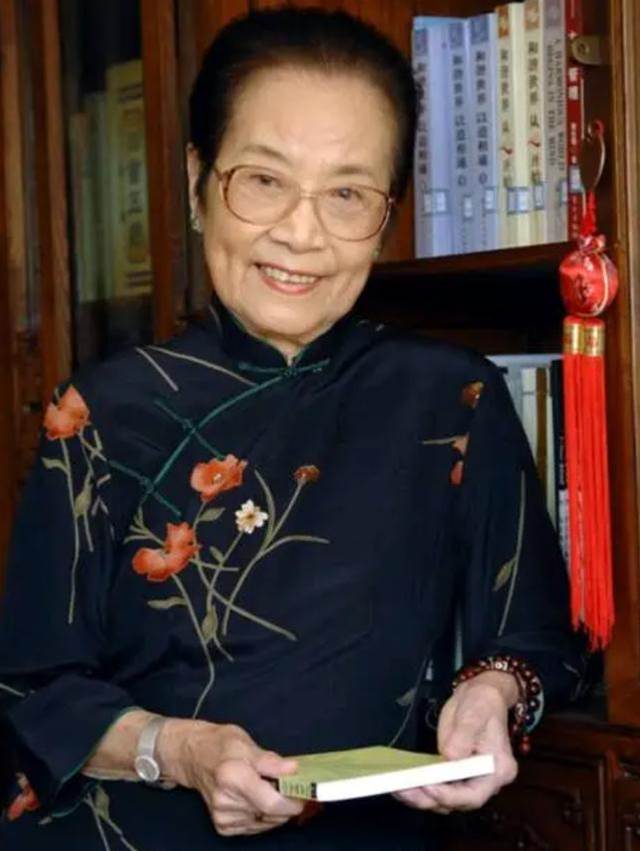 精準預言中國崛起和自己活103歲，國學大師葉曼，到底是何來頭？