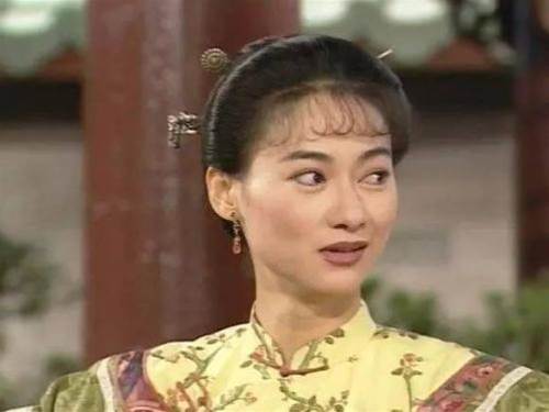 至今未婚的11位女明星，個個“風韻猶存”，最大62歲，最小43歲