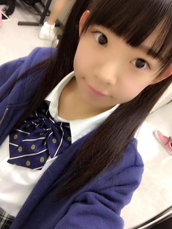 21 歲 日 本 女 星 po 出 證 件 照"童 顏 不 變"於 是 網 友 稱 她 為"合 法 蘿 莉"....